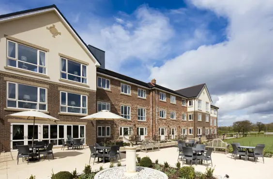 Montpellier Manor - outside view of care home