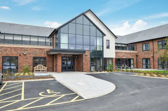 The Hamptons Care Centre - outside view of care home
