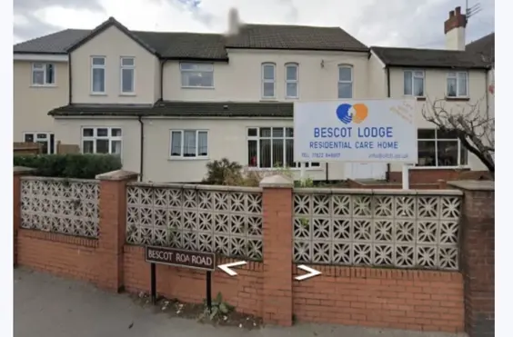 Bescot Lodge Care Home - An outside view of the home