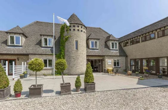 Hunters Care Centre - outside view of care home