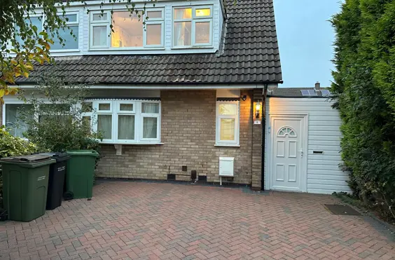 Linford House - outside view of care home