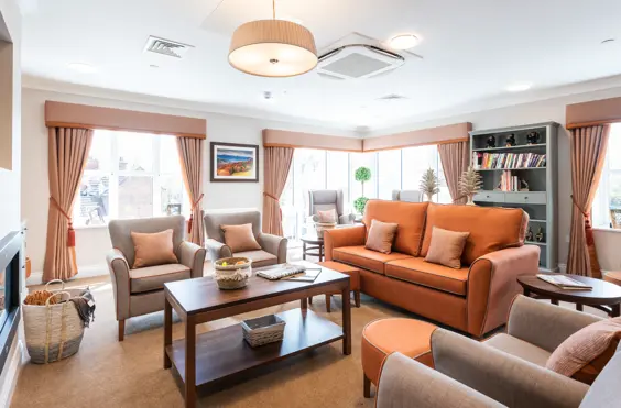 Parkfield Grange - outside view of care home