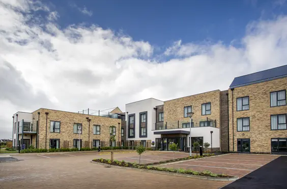 Elstow Manor - outside view of care home
