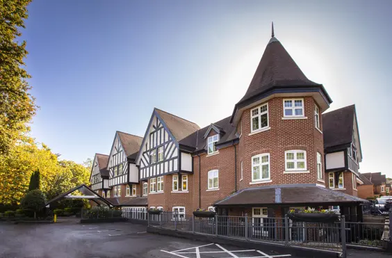 Signature at Weybridge - outside view of care home