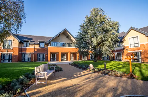 Chichester Grange - outside view of care home