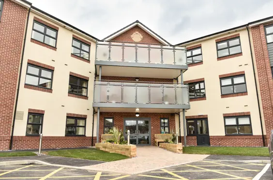 Kingfisher Court - outside view of care home