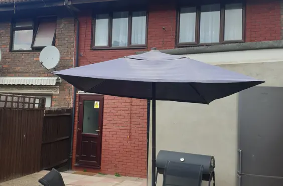 Khaya Project (Charlton) - outside view of care home