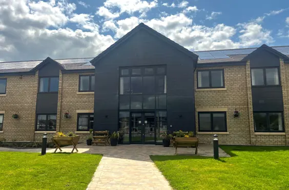 Brize Meadow Lodge - outside view of care home