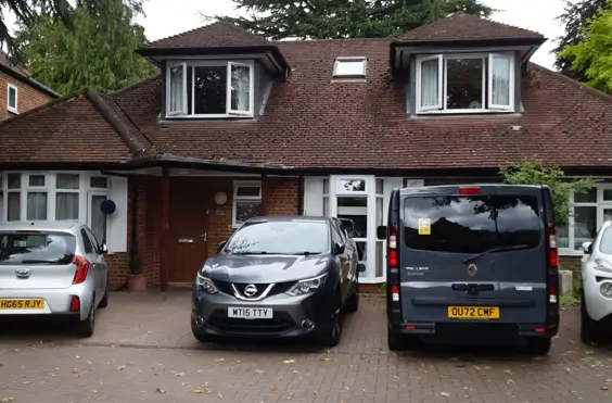 Roy Kinnear House - outside view of care home