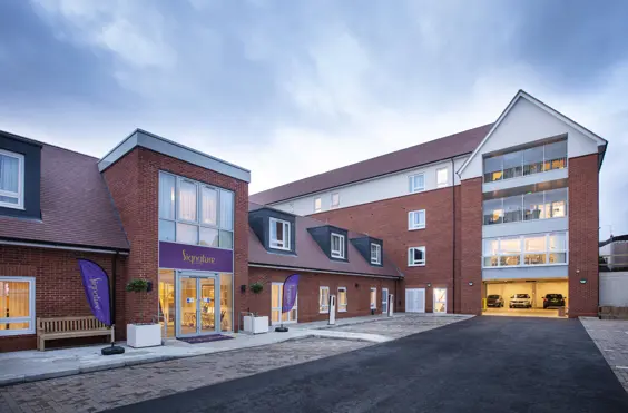 Signature at Caversham - outside view of care home