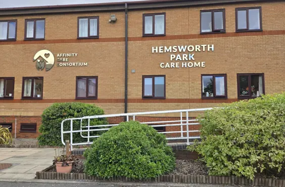 Hemsworth Park - outside view of care home