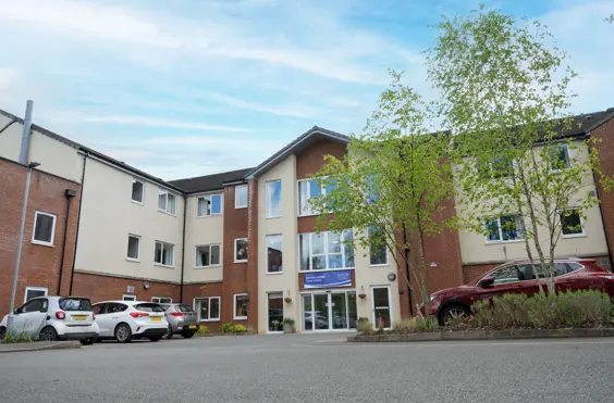 Barnes Lodge - outside view of care home