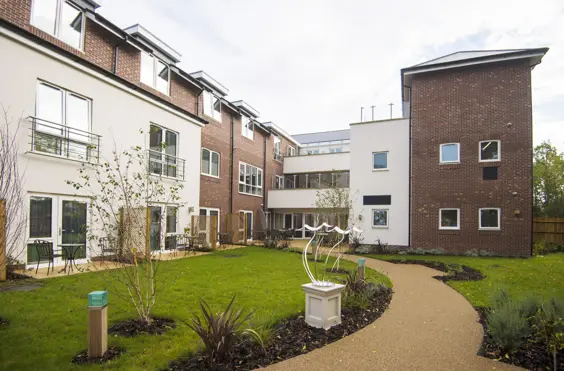 Baycroft Flitwick - outside view of care home