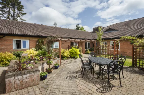 Granby Rose SDU - An outside view of the home