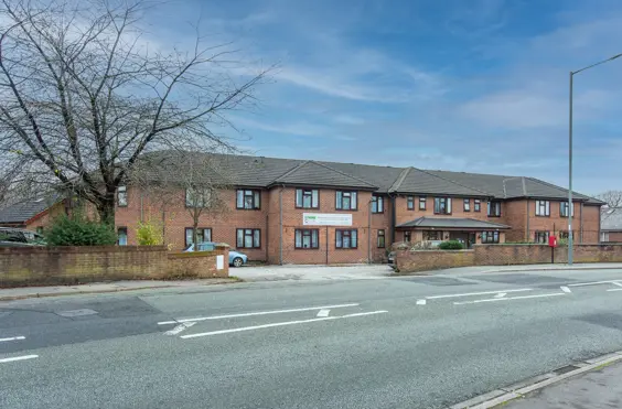 Walton House Nursing Home - outside view of care home