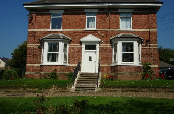 Kenilworth Care Home - outside view of care home
