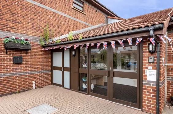 Lansbury Court - outside view of care home