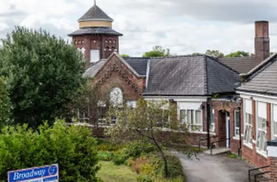Broadway Nursing - outside view of care home