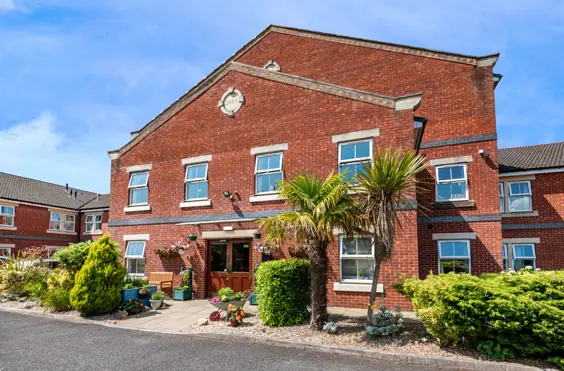 Penwortham Grange and Lodge - outside view of care home
