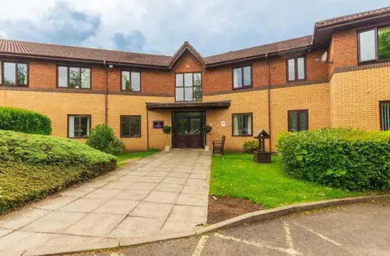 Washington Grange - outside view of care home