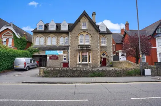 Quarry Mount - outside view of care home