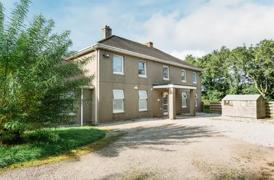 Huthnance Park - outside view of care home