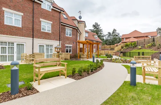 Ferndown Manor - outside view of care home