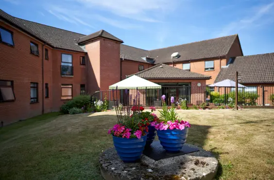 Shottermill House - outside view of care home