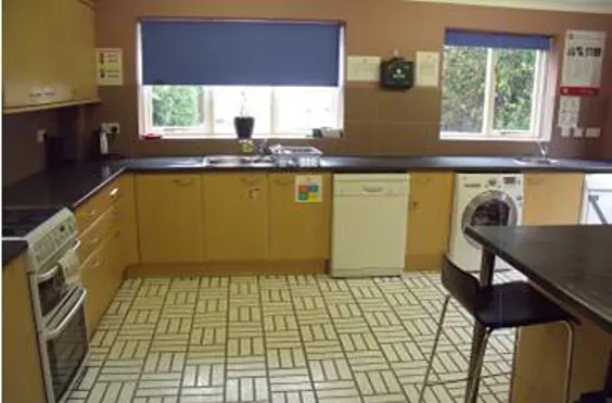 Winchester Road - outside view of care home