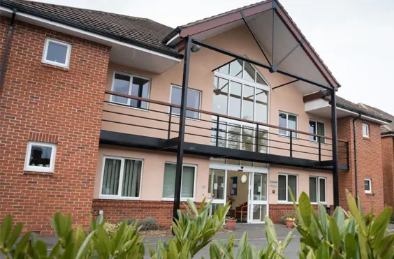 Icknield Court - outside view of care home