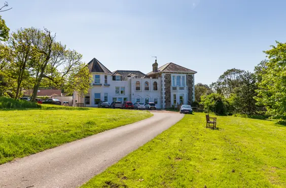 Brighstone Grange - outside view of care home