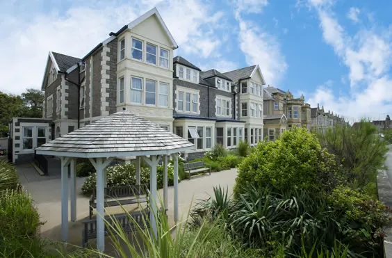 Beach Lawns Residential and Nursing Home - outside view of care home