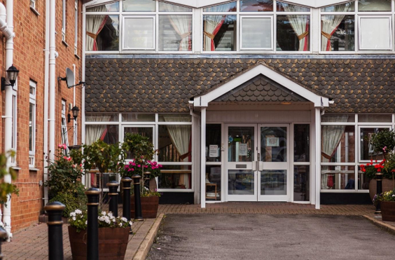 Park View - outside view of care home