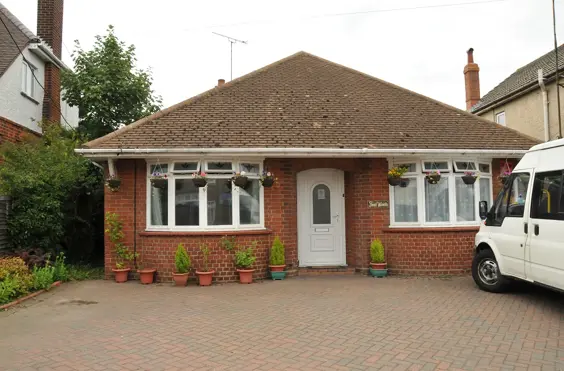 Four Winds - outside view of care home