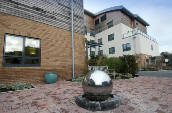 Langley Oaks - outside view of care home