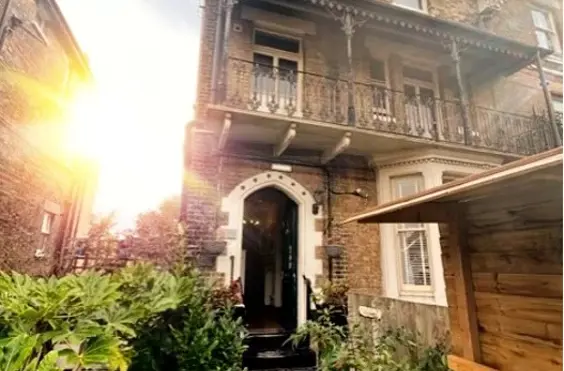 Avondale House - An outside view of the home
