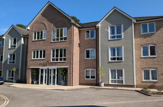 Park View - outside view of care home
