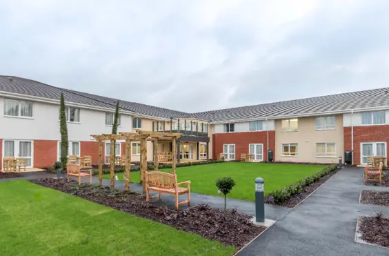 Glastonbury Court - outside view of care home