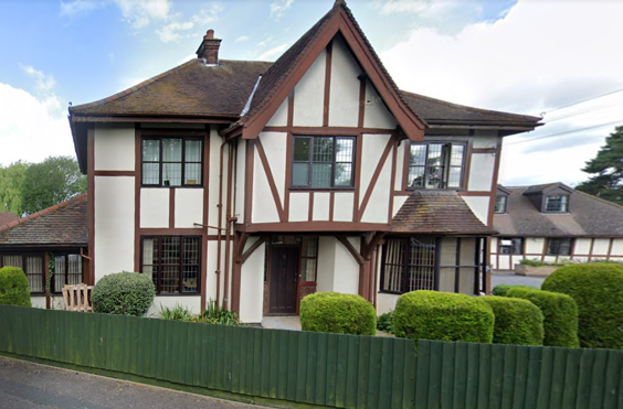 Broadoak Grange - An outside view of the home