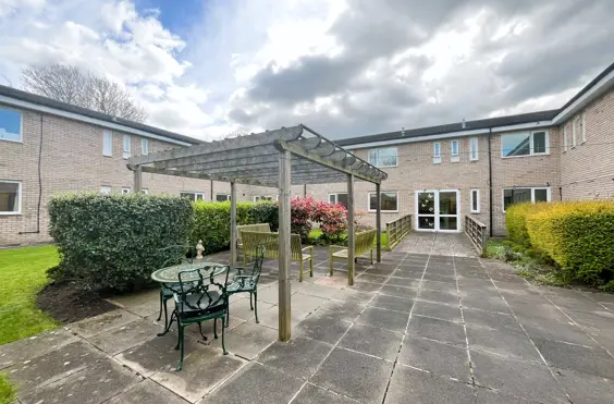 Arbor House - outside view of care home