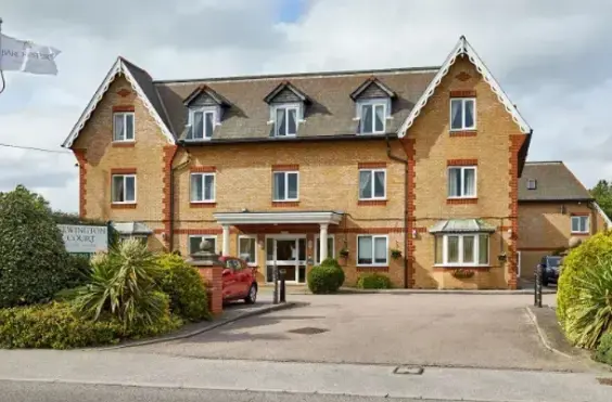 Newington Court - outside view of care home
