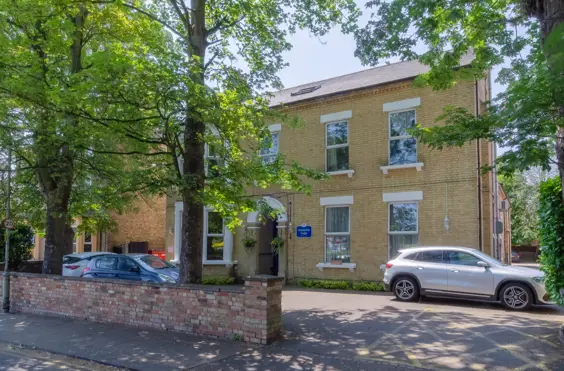 Annandale Lodge - outside view of care home