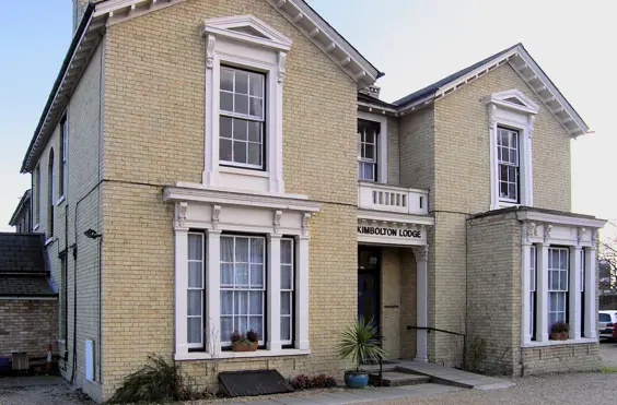 Kimbolton Lodge - outside view of care home
