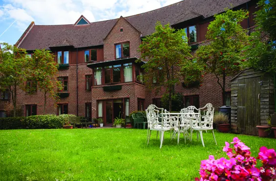 Riverview Lodge - outside view of care home