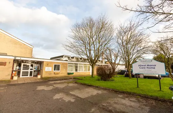 Aliwal Manor Care Home - outside view of care home