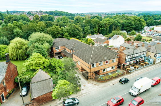 Chatsworth Lodge - outside view of care home