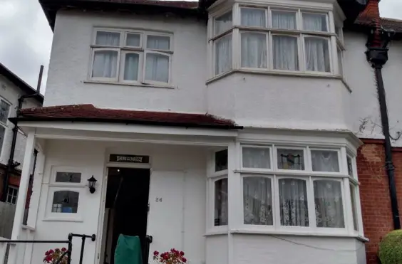 Kirkstall Lodge - outside view of care home