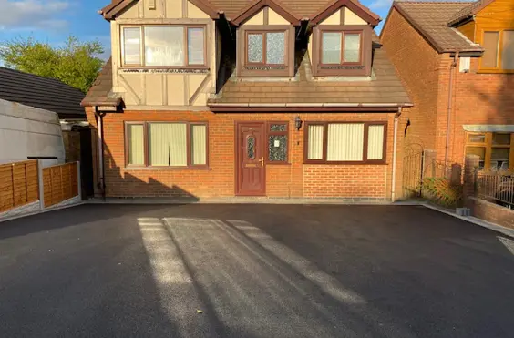Oak Tree House - outside view of care home