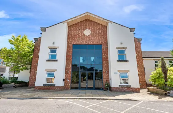 Thornton Hall & Lodge - outside view of care home